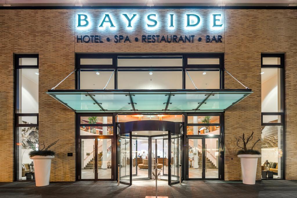 Отель Bayside Шарбойц Экстерьер фото